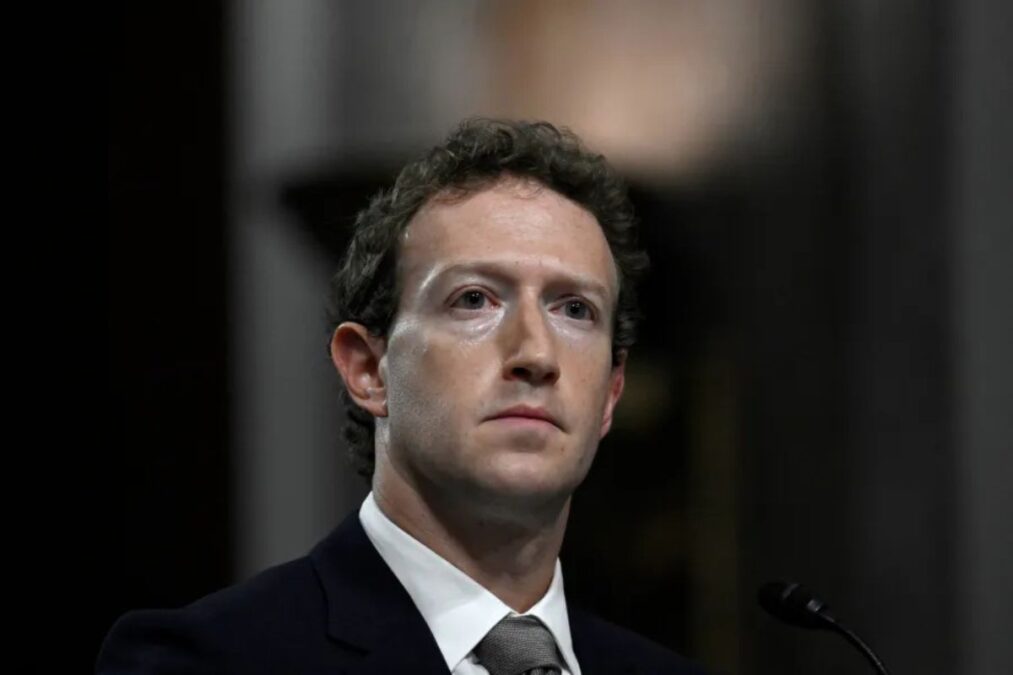 Meta peut-elle maintenir sa position dans la course à l’intelligence artificielle tout en respectant les normes éthiques et juridiques ?